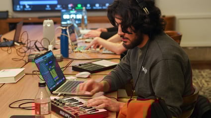 hero_prodcirclestory